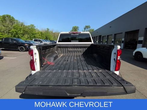 Used 2024 Chevrolet Silverado 2500 ZR2 w/ Technology Package AWD/4WD image 28