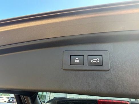 Used 2021 Subaru Outback Premium AWD/4WD image 9