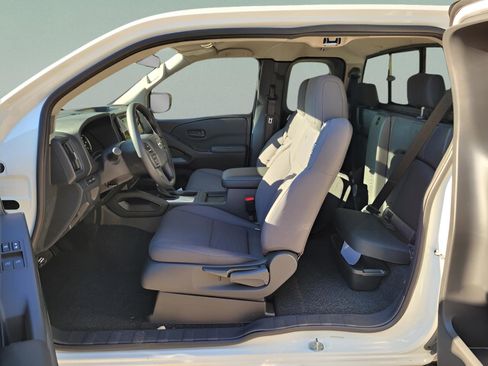 New 2026 Nissan Frontier S image 10