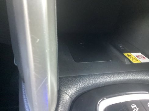 Used 2023 Toyota Corolla Cross LE image 21