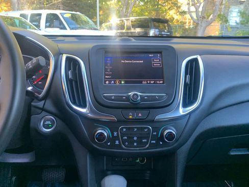 Used 2024 Chevrolet Equinox LT image 27