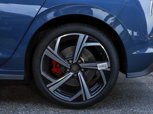 New 2026 Volkswagen GTI SE image 10