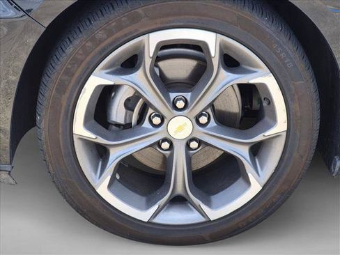 Used 2022 Chrysler Pacifica Touring-L FWD image 9