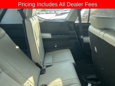 Used 2024 Toyota Grand Highlander FWD image 7