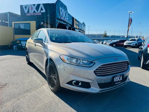 Used 2015 Ford Fusion SE w/ Equipment Group 202A FWD image 3