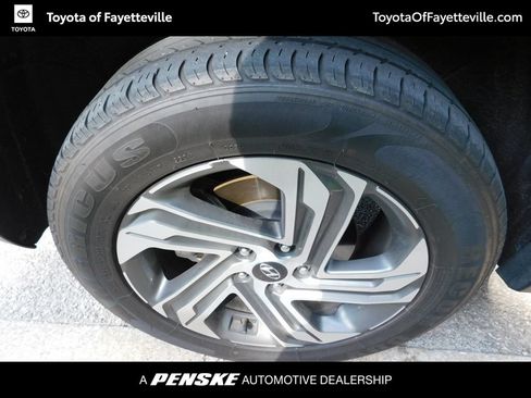 Used 2023 Hyundai Santa Fe SE AWD/4WD image 7