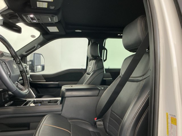 Used 2023 Ford F350 Platinum w/ Tremor Off-Road Package AWD/4WD image 16