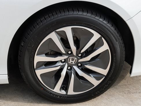 Used 2019 Honda Accord EX-L image 10