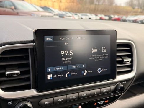 Certified 2026 Hyundai Venue SEL FWD image 16