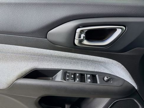 New 2026 Jeep Compass Latitude image 17