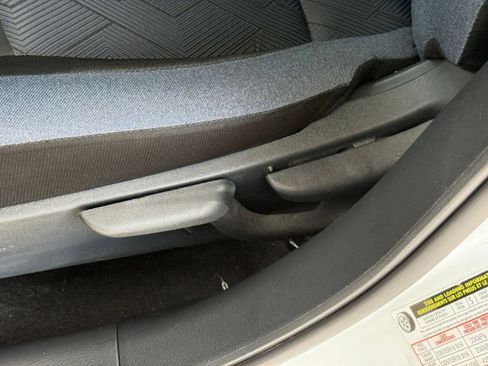Used 2025 Nissan Versa SV FWD image 21