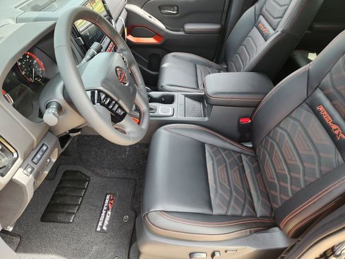 New 2026 Nissan Frontier PRO-4X w/ Pro Premium Package AWD/4WD image 13