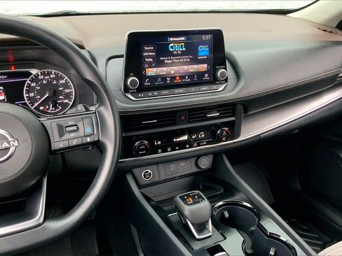 Certified 2023 Nissan Rogue SV image 5