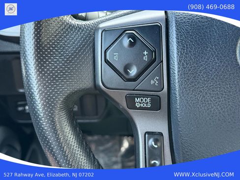 Used 2019 Toyota Tacoma Limited image 12