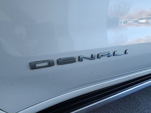 Certified 2021 GMC Sierra 1500 Denali w/ Denali Ultimate Package AWD/4WD image 33