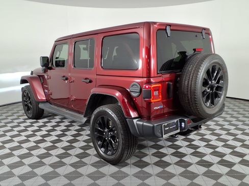 Used 2021 Jeep Wrangler Unlimited Sahara w/ Safety Group AWD/4WD image 3