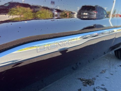 Used 2017 GMC Acadia Denali w/ Technology Package AWD/4WD image 13