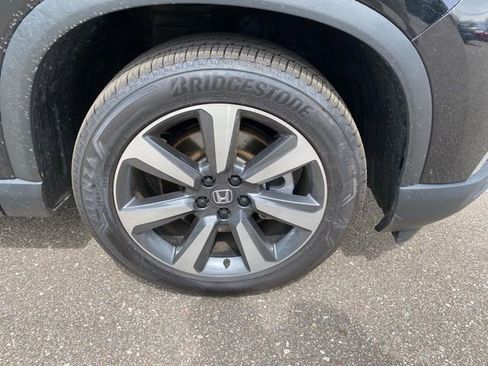 Used 2024 Honda Pilot Elite image 6