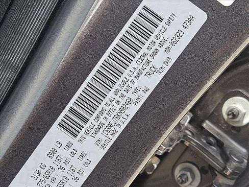 Used 2019 RAM 1500 Laramie image 15