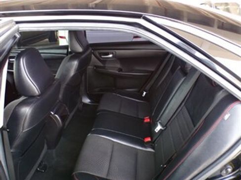 Used 2017 Toyota Camry SE FWD image 20
