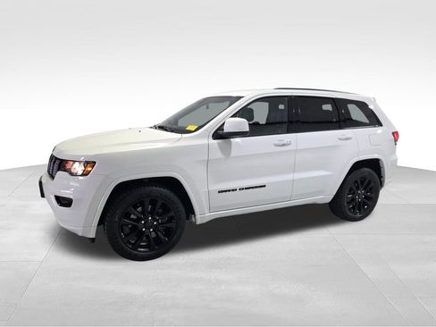 Certified 2021 Jeep Grand Cherokee Laredo X AWD/4WD image 22