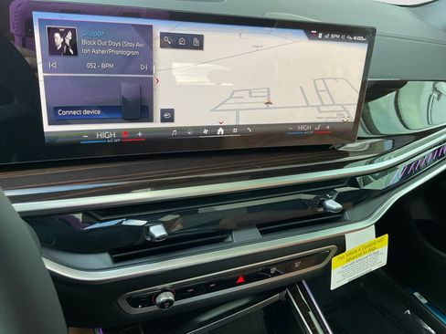 New 2026 BMW X5 M60i image 17