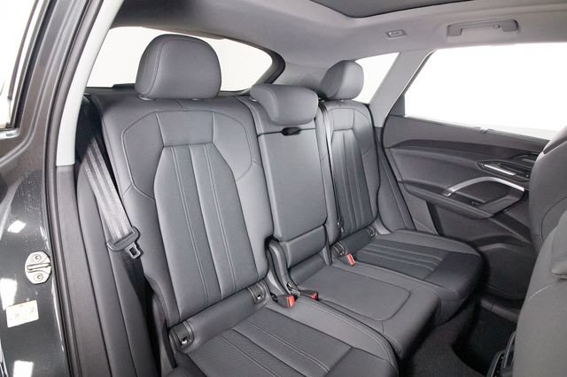 Used 2025 Audi Q5 Prestige AWD/4WD image 30