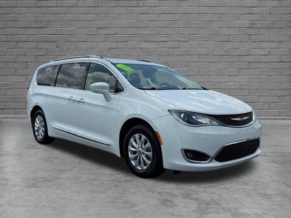 Used 2019 Chrysler Pacifica Touring-L