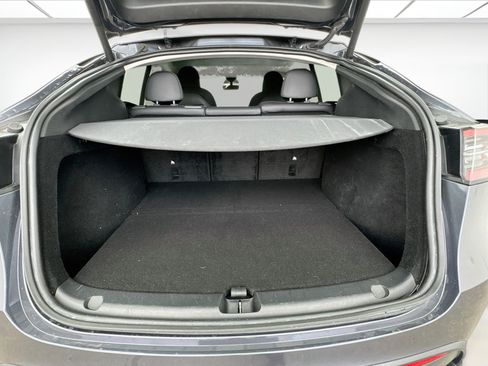 Used 2023 Tesla Model Y Performance AWD/4WD image 18