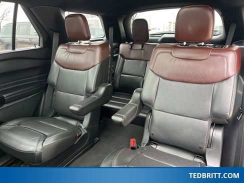 Certified 2022 Ford Explorer Platinum w/ Equipment Group 601A image 14