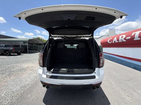 Used 2024 Chevrolet Tahoe Premier RWD image 25