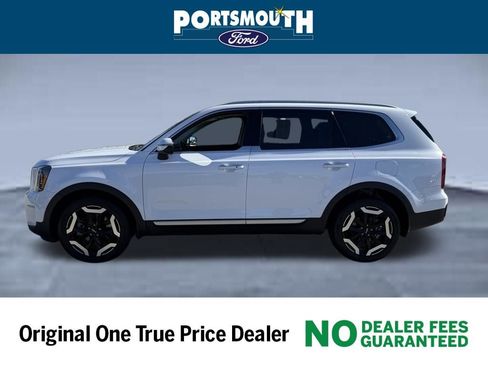 Used 2024 Kia Telluride S w/ S Sunroof Package image 2