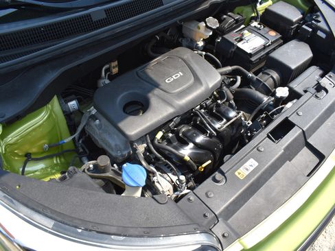 Used 2018 Kia Soul FWD image 29