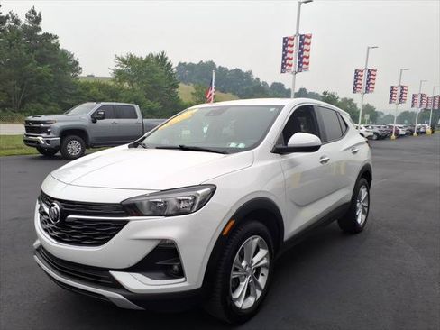 Used 2022 Buick Encore GX Preferred w/ Cold Weather Comfort Package AWD/4WD image 4