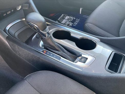 Used 2022 Chevrolet Malibu LT image 15