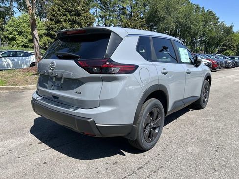 New 2026 Nissan Rogue SV AWD/4WD image 7