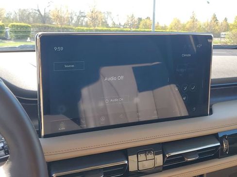 Certified 2023 Lincoln Nautilus Reserve w/ Luxury Package AWD/4WD image 20