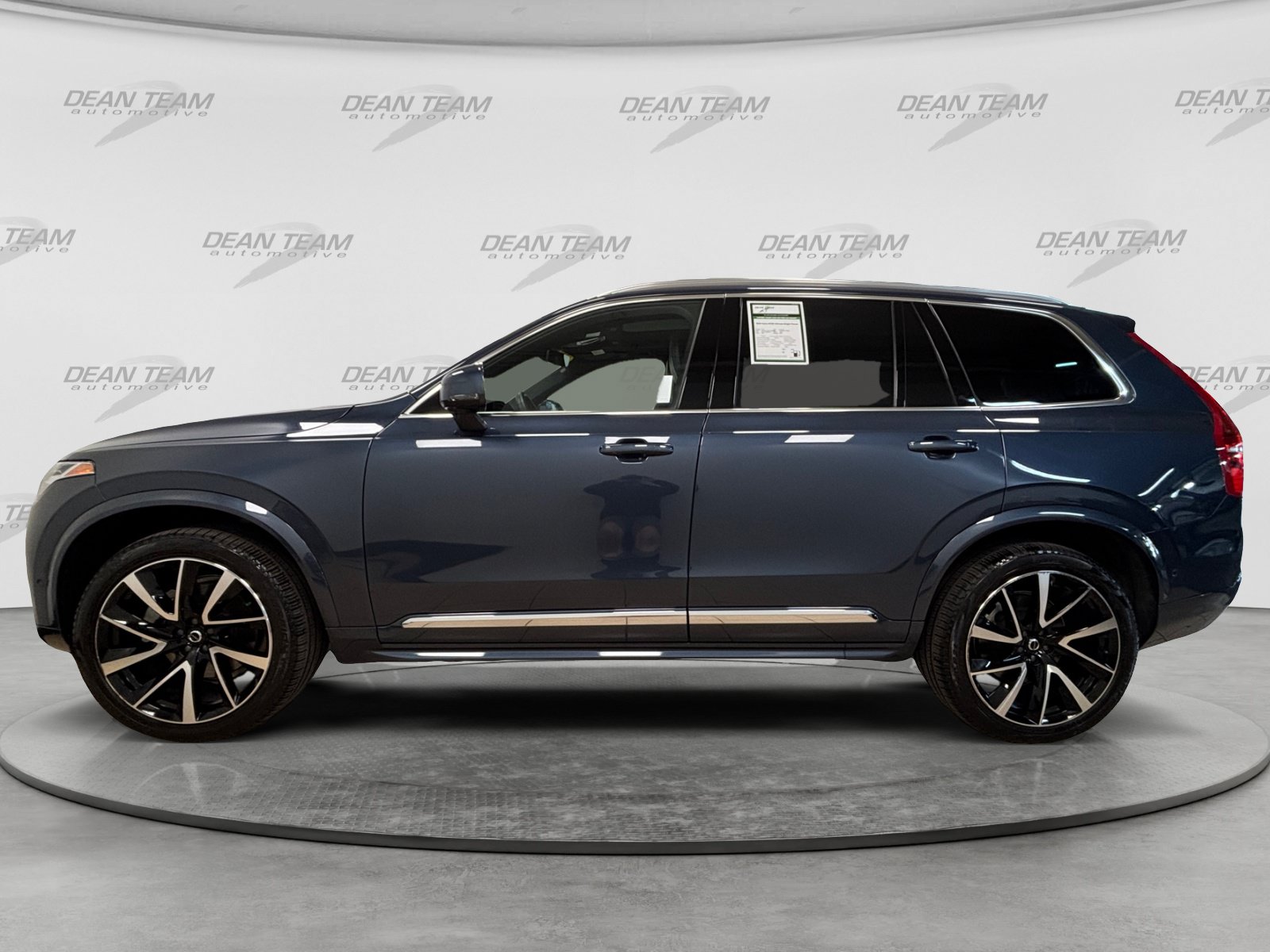 Used 2024 Volvo XC90 B6 Ultimate w/ Protection Package Premier AWD/4WD image 4