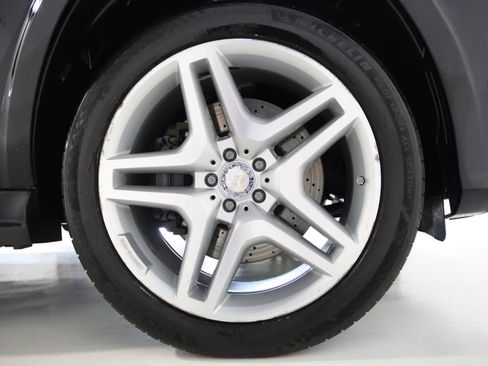 Used 2015 Mercedes-Benz GL 550 4MATIC image 81