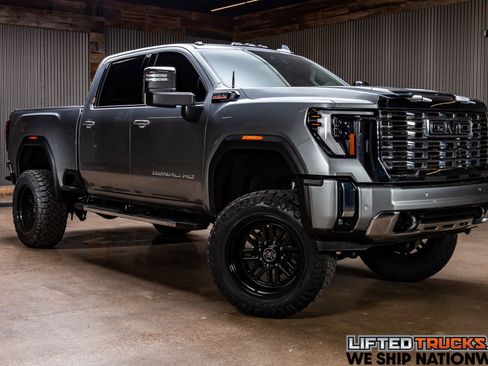 Used 2024 GMC Sierra 3500 Denali w/ Denali Reserve Package image 1