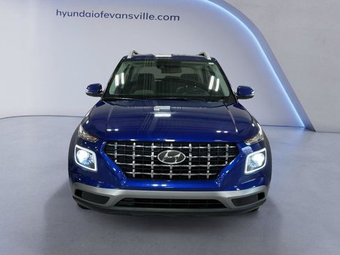 Used 2021 Hyundai Venue SEL w/ Premium Package FWD image 1