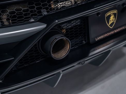 Used 2024 Lamborghini Huracan EVO AWD/4WD image 37