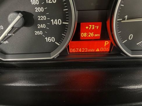 Used 2012 BMW 128i Convertible RWD image 32