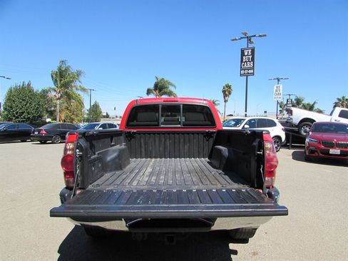 Used 2006 Toyota Tacoma PreRunner RWD image 7