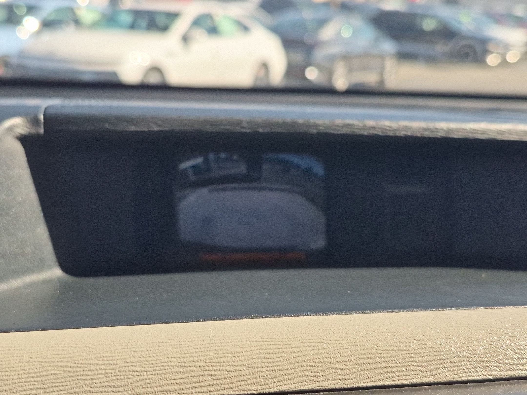 Used 2014 Toyota Sienna XLE FWD image 22