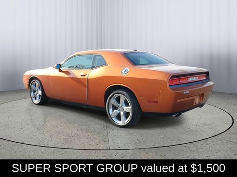 Used 2011 Dodge Challenger Base image 5