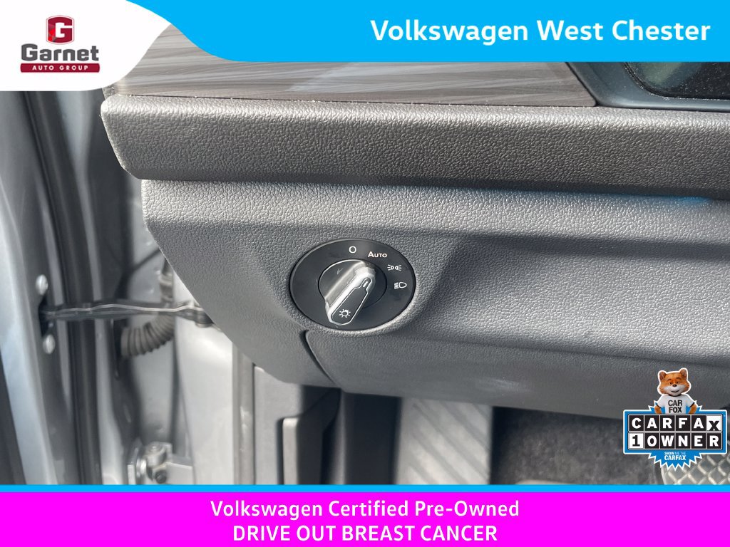 Certified 2024 Volkswagen Jetta SEL FWD image 19