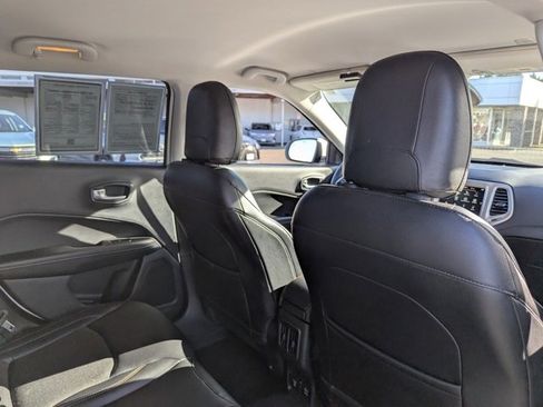 Used 2017 Jeep Compass Latitude w/ Popular Equipment Group image 37