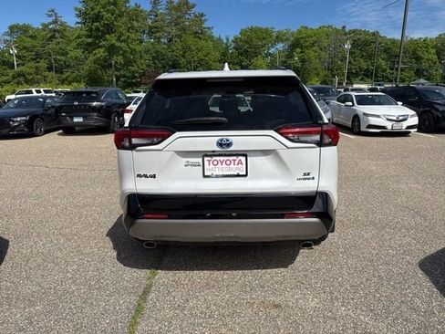 Used 2024 Toyota RAV4 SE AWD/4WD image 6
