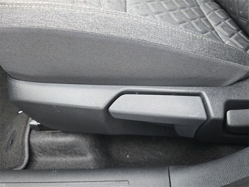 New 2026 Nissan Kicks SV w/ SV Premium Package FWD image 20